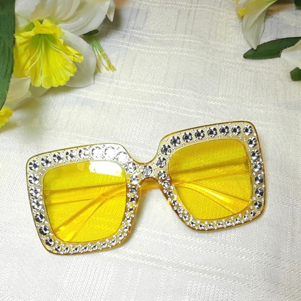 Sunglasses Oversized Rhinestone Square Retro Frame Summer UV Protection-Yellow